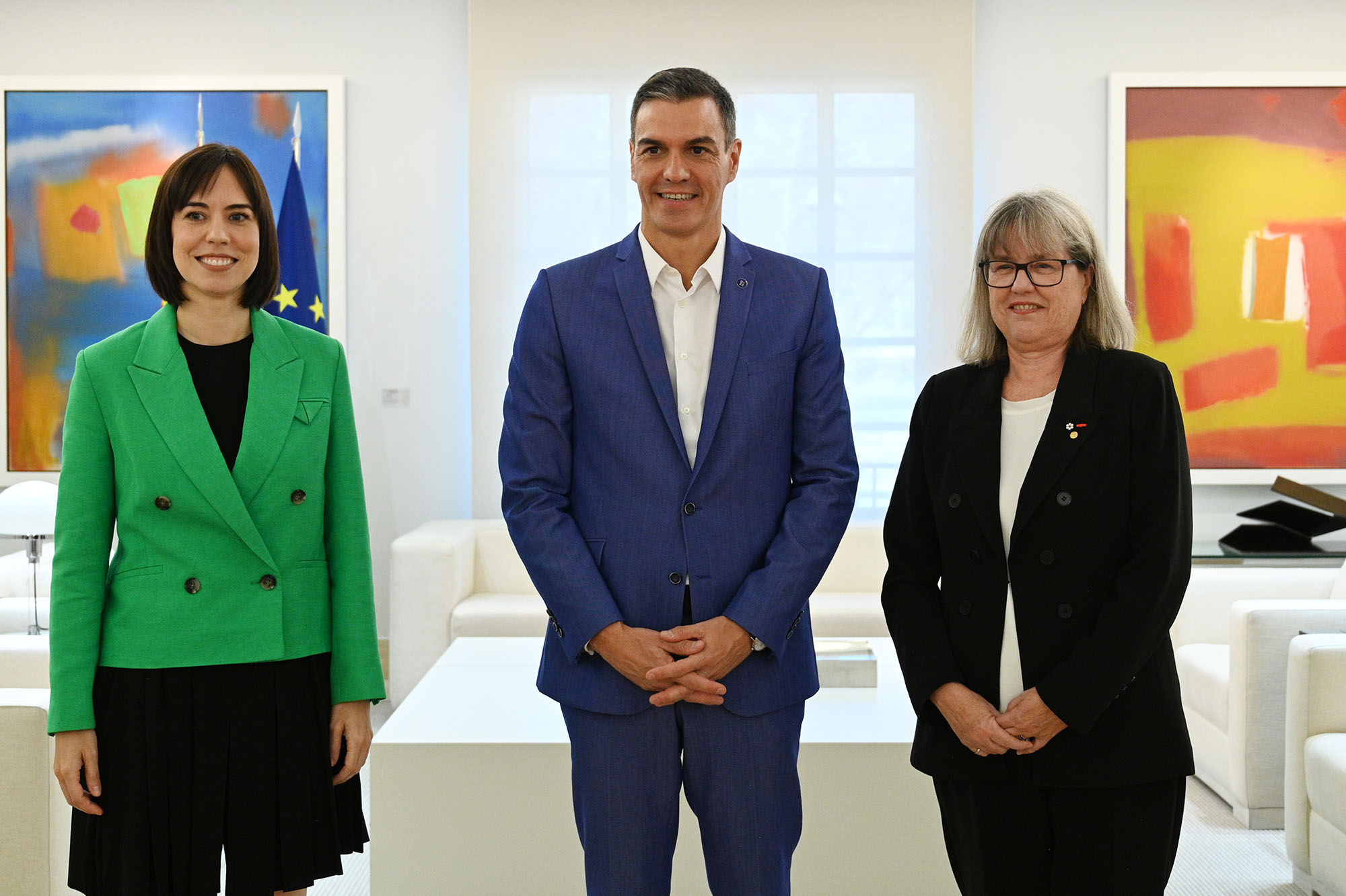 Pedro Sánchez destaca que la premio nobel de física Donna Strickland es "un gran ejemplo para miles de niñas"