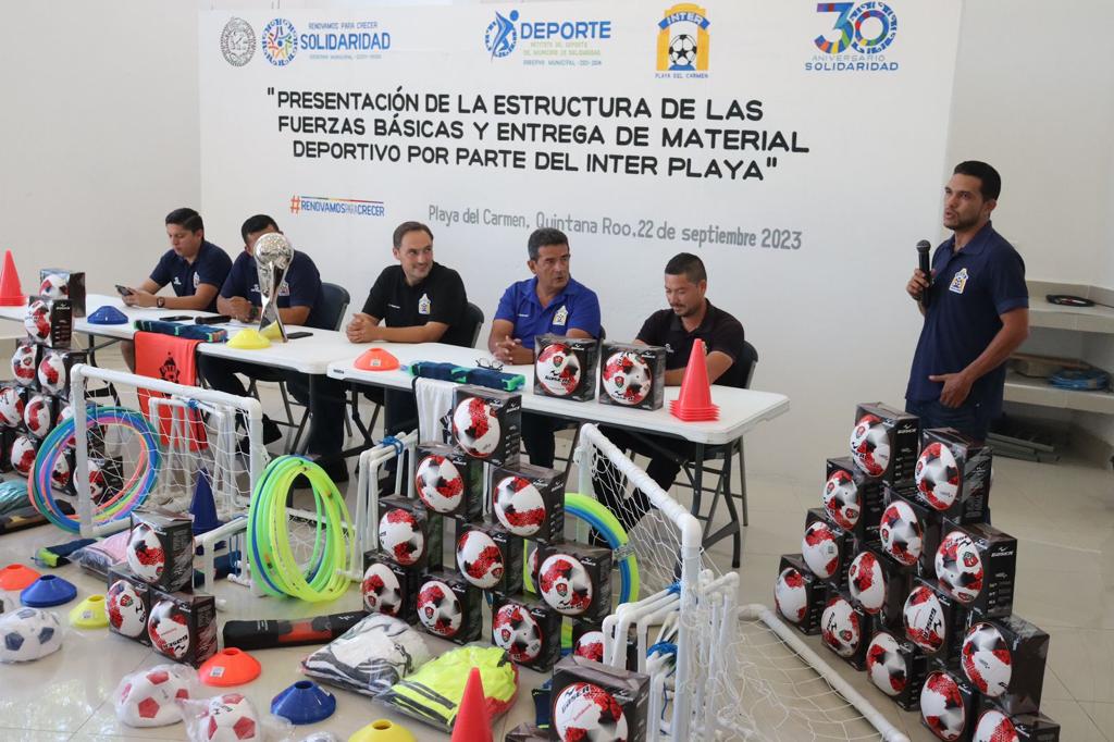 Presenta estructura el Inter Playa de sus fuerzas básicas y entrega material deportivo – H. Ayuntamiento de Solidaridad
