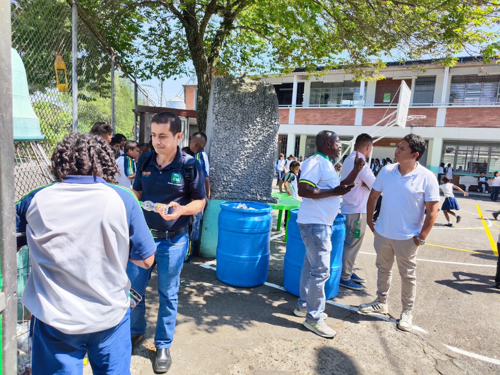 Realizamos diagnóstico de manejo de residuos a 26 instituciones educativas oficiales en Palmira -