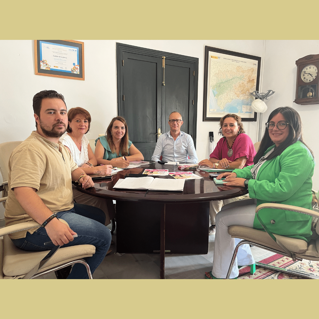 Visita de la Delegada Territorial de Inclusión Social, María Luisa Cava y la Coordinadora del Instituto Andaluz de la Mujer, Mercedes Soriano.