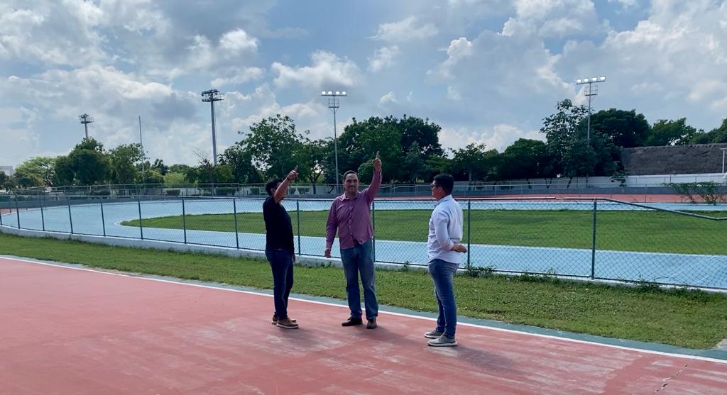 Alumbran la pista de patines de Solidaridad – H. Ayuntamiento de Solidaridad