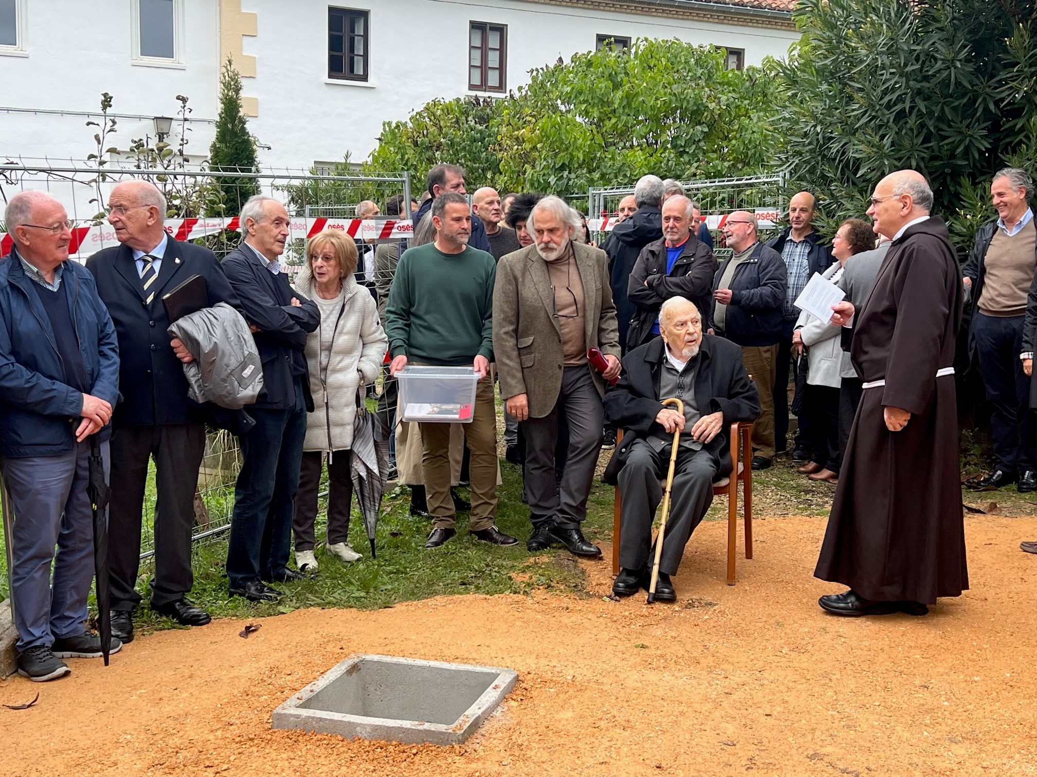Colocada la primera piedra del futuro Museum Oteiza Ciriza en Capuchinos – Ayuntamiento Estella-Lizarra Udala