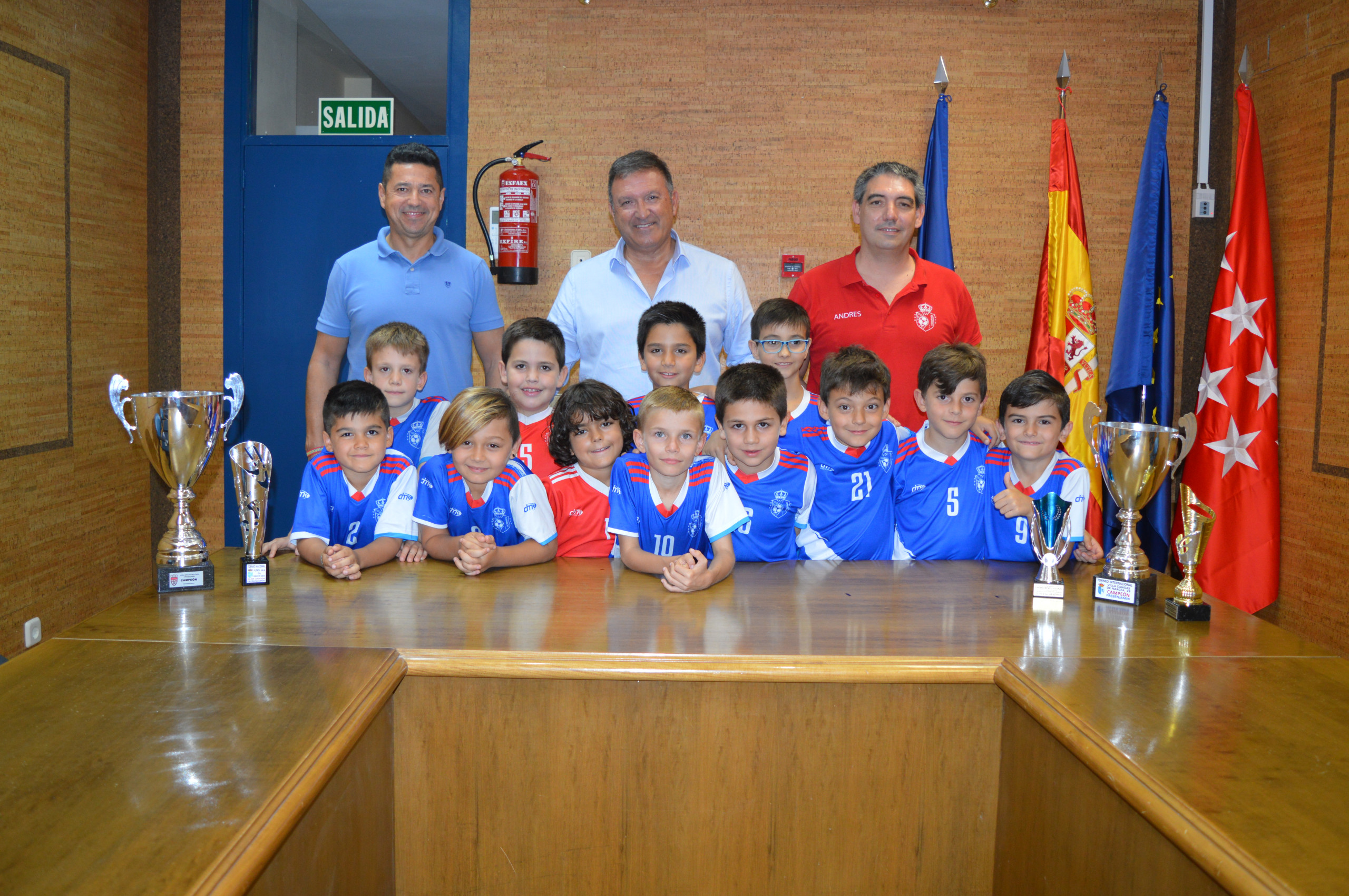 El equipo Prebenjamín de Fútbol Sala de Humanes, campeón de la Copa de la Real Federación de Fútbol de Madrid