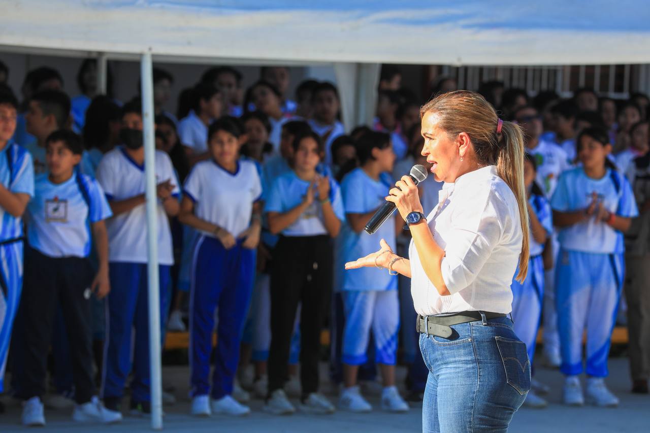 Fomenta Lili Campos valores cívicos en estudiantes – H. Ayuntamiento de Solidaridad