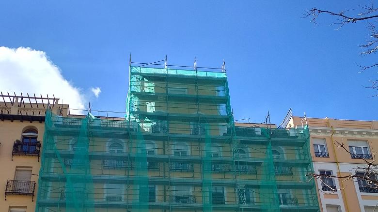 La Comunidad de Madrid amplía el plazo de solicitud de ayudas para la rehabilitación de viviendas en cuatro distritos de la capital y dos barrios de Getafe