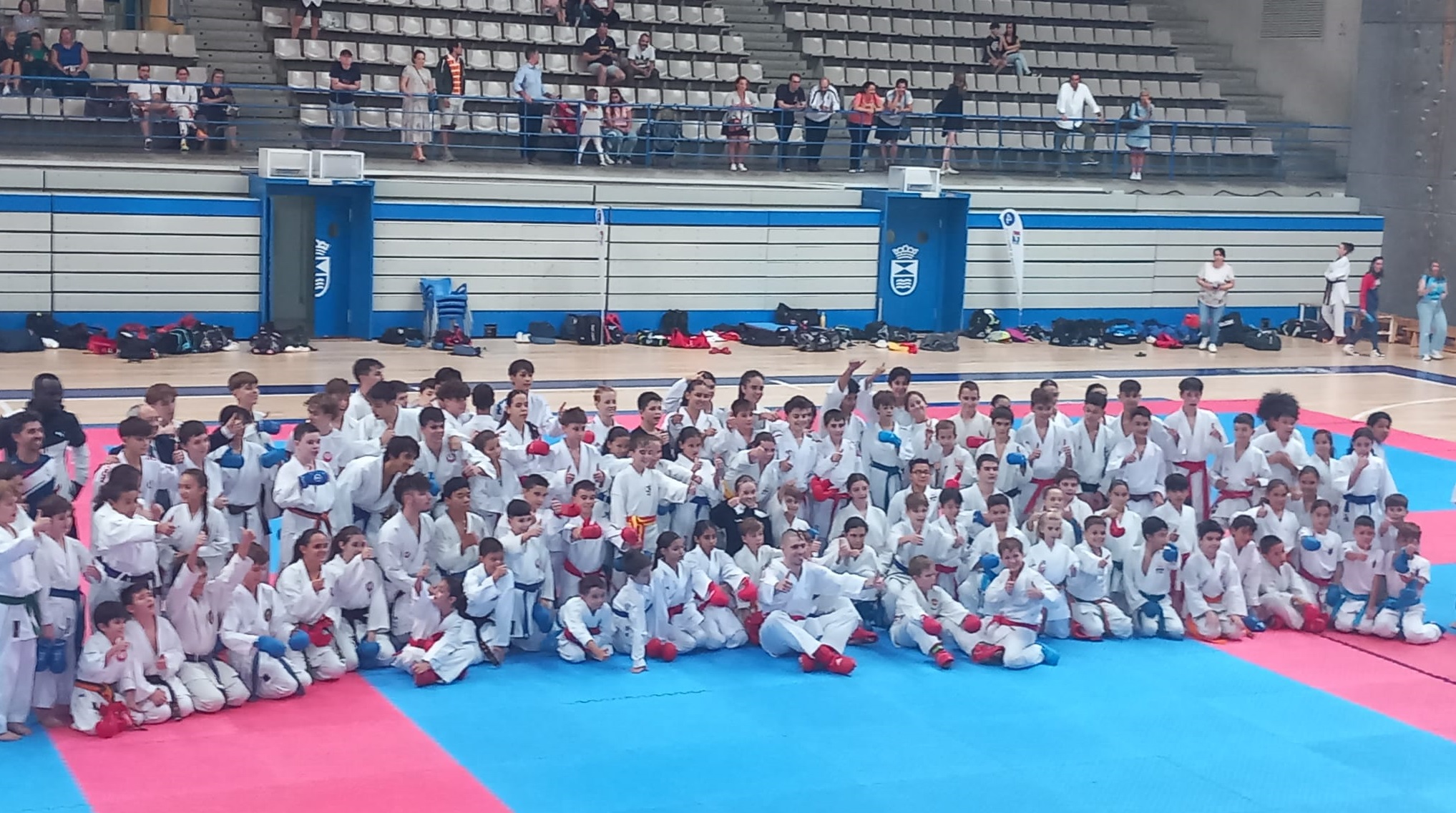 La Escuela de Karate Humanes participa en una acción solidaria con el pueblo ucraniano
