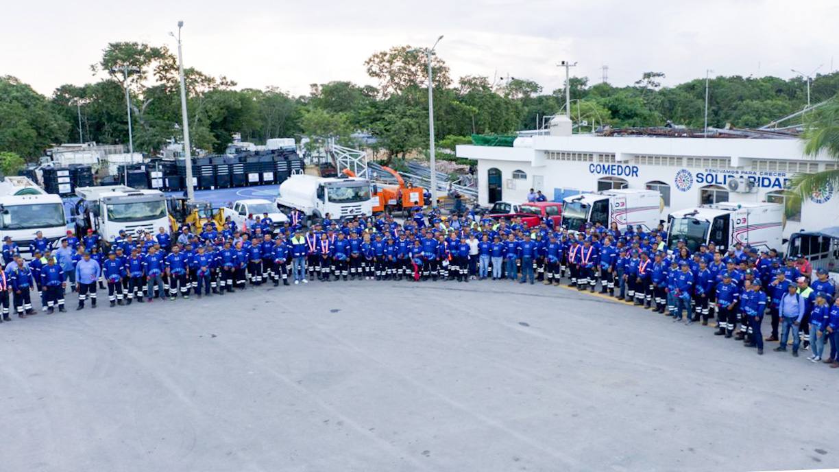 Lili Campos dignifica a personal de servicios públicos con más uniformes – H. Ayuntamiento de Solidaridad