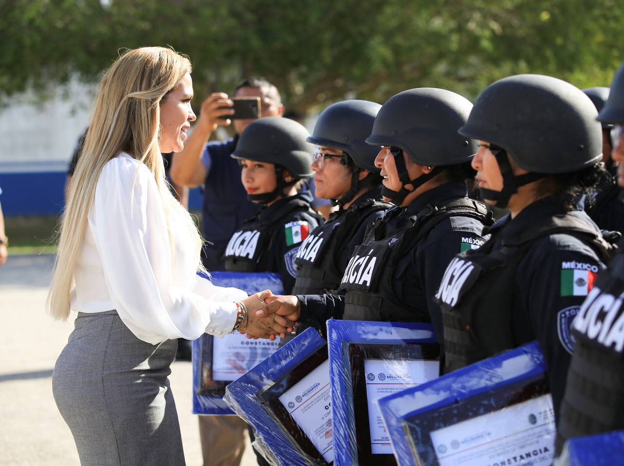 Profesionalización y capacitación de policías, prioridad de Lili Campos – H. Ayuntamiento de Solidaridad