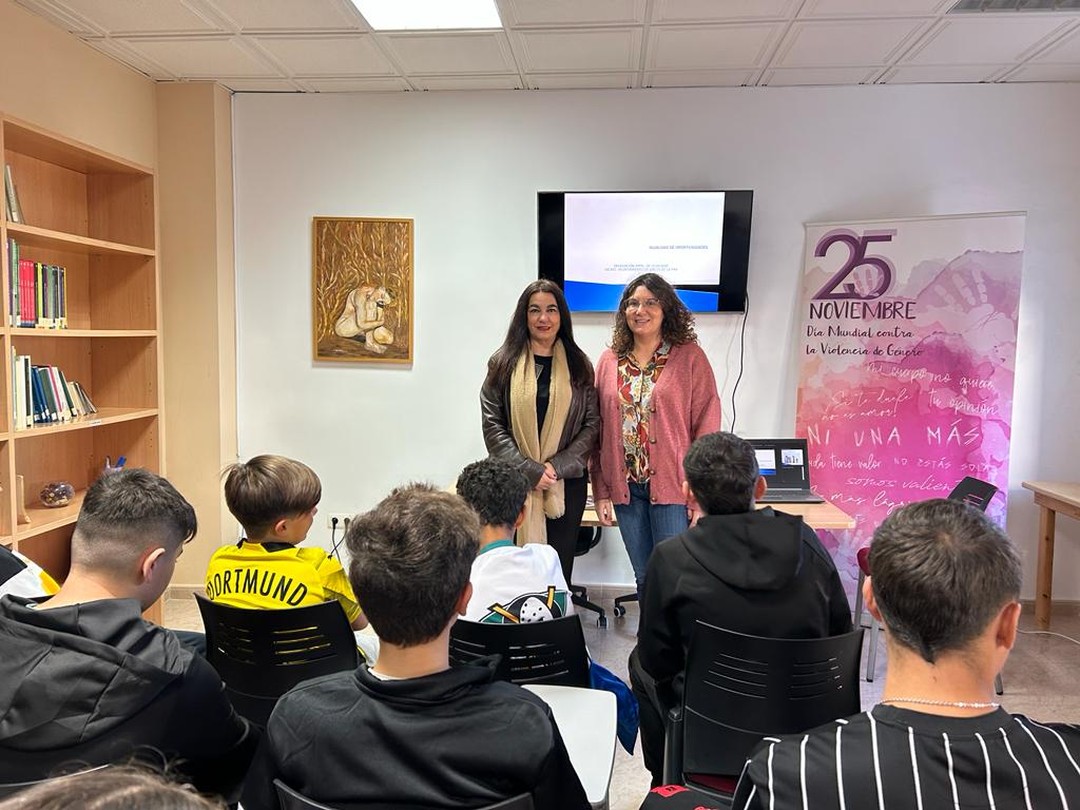 Campaña informativa «Recursos para la Intervención y Prevención de Violencia de Género en Adolescentes»