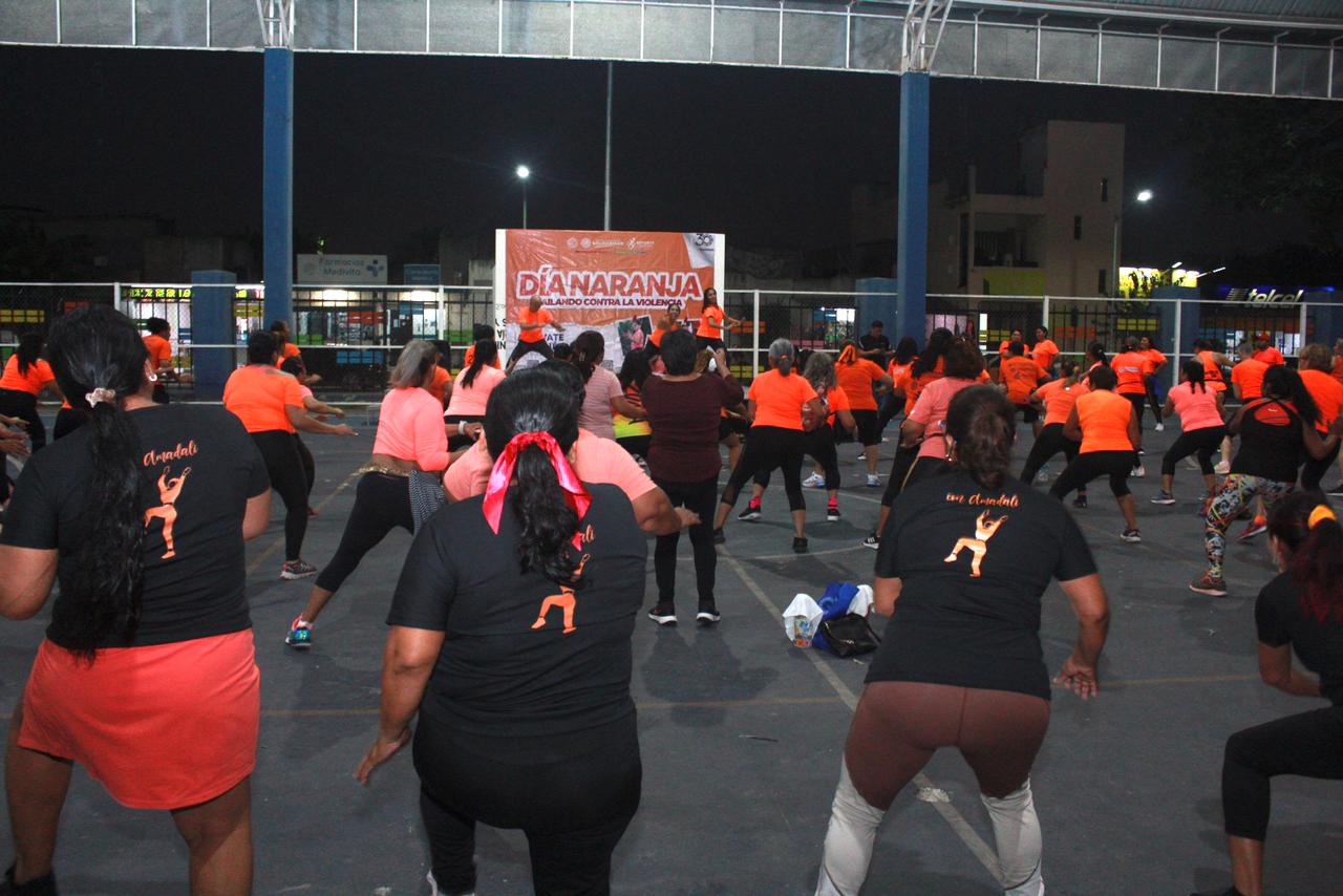 En el Día Internacional de la Eliminación de la Violencia contra la Mujer apoyamos generando conciencia a través del deporte. – H. Ayuntamiento de Solidaridad