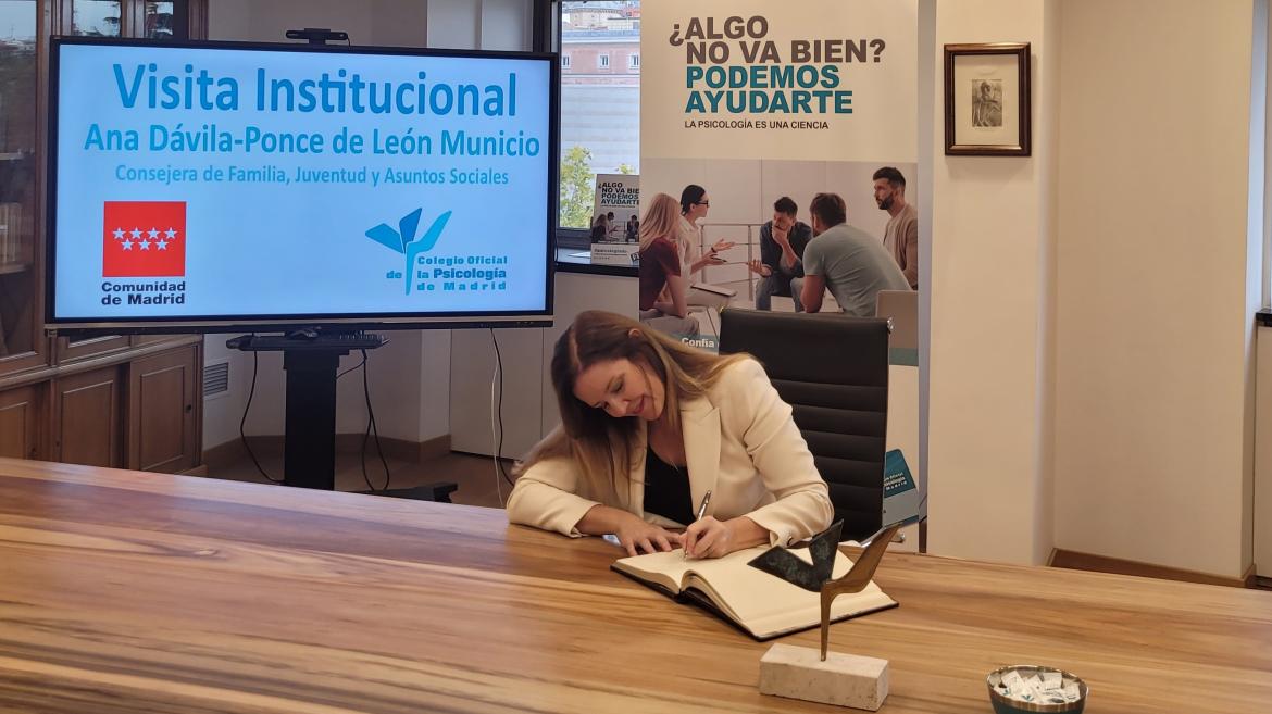 La Comunidad de Madrid ultima una Cartera de Servicios de Atención Psicológica en sus 25 residencias públicas de mayores