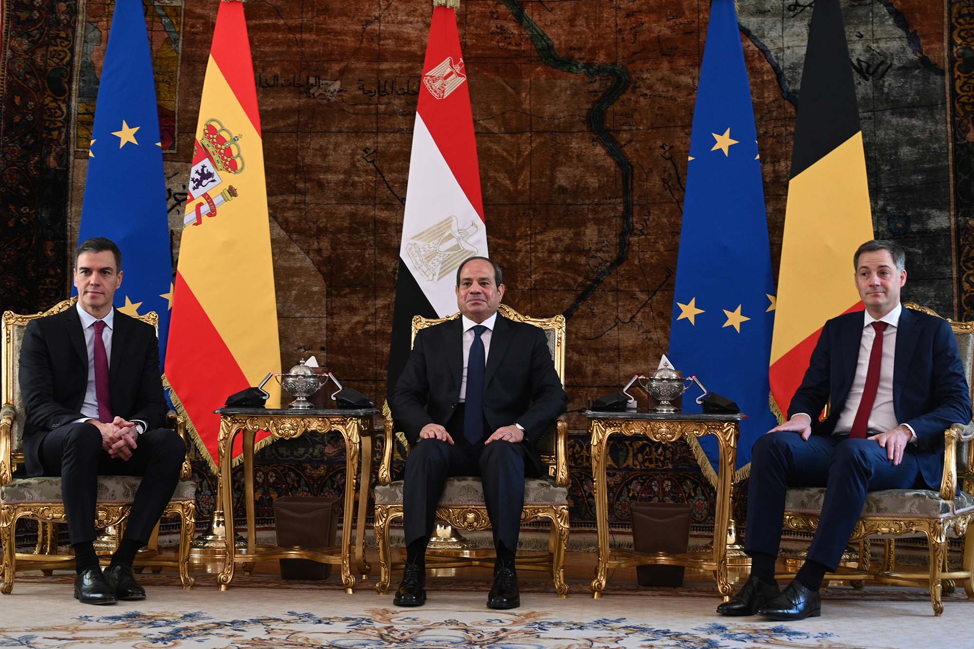"La violencia sólo conducirá a más violencia. Tenemos que reemplazarla por esperanza" [Presidente/Actividad]