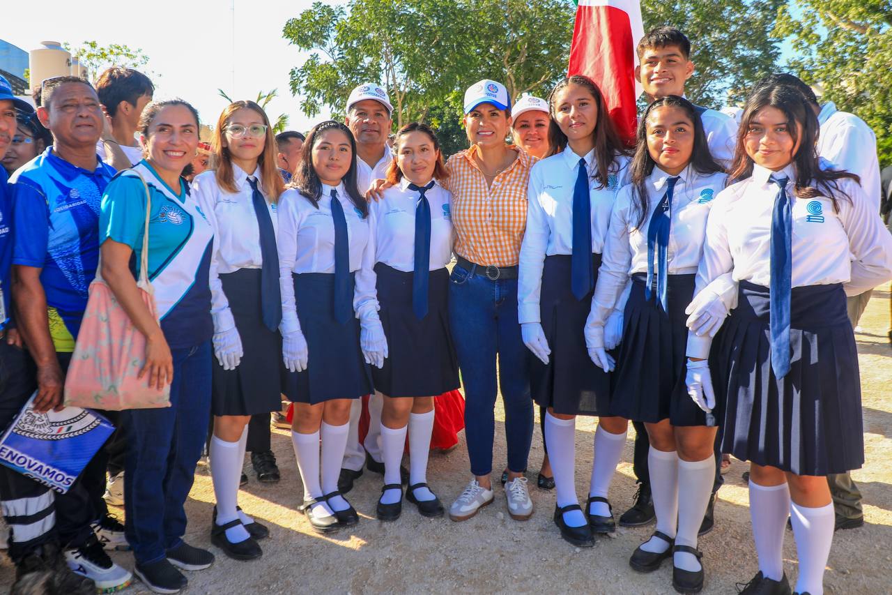 Realizan desfile revolucionario en Puerto Aventuras – H. Ayuntamiento de Solidaridad