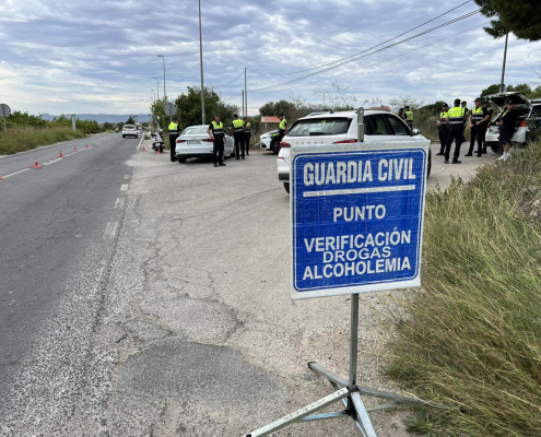 Una treintena de agentes de Policía Local se forman en detección de drogas, estupefacientes y sustancias psicotrópicas en los conductores