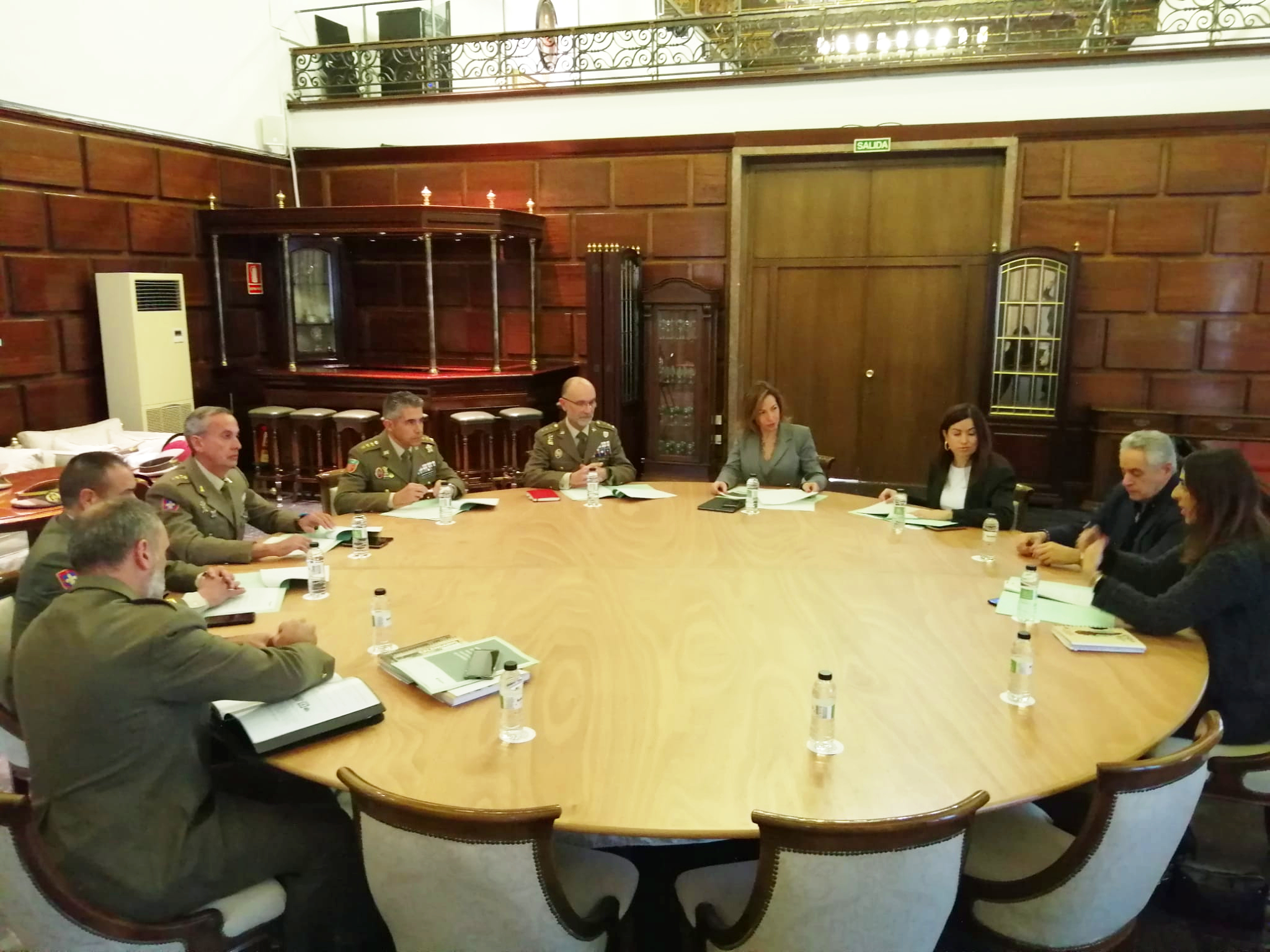 El Ayuntamiento y el Ministerio de Defensa estrechan su colaboración para seguir impulsando el Bosque de los Zaragozanos. Noticia. Ayuntamiento de Zaragoza