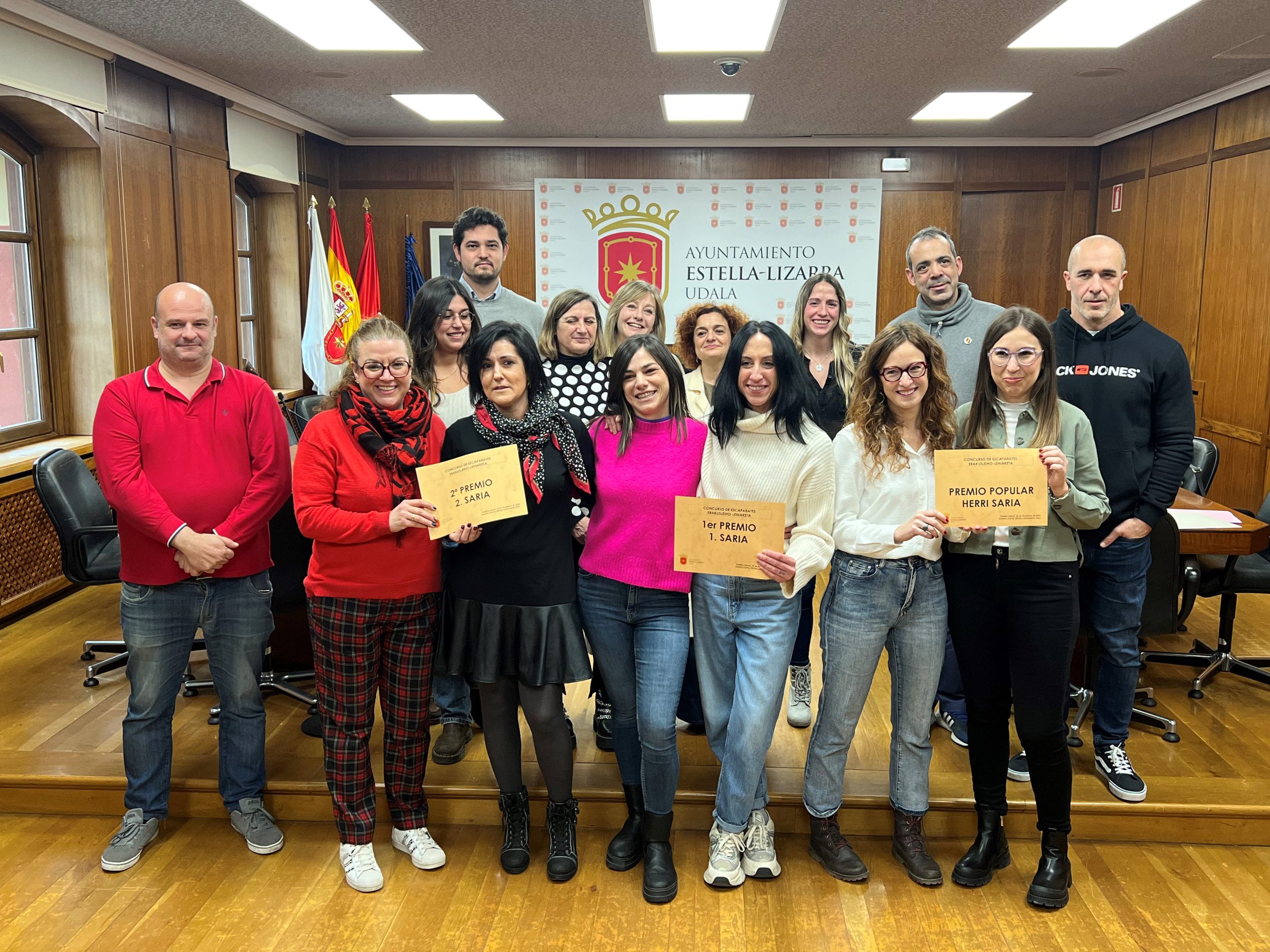 El Moño de la Duquesa gana el Concurso de Escaparates Navideños 2023 por delante de Cúrcuma, segundo – Ayuntamiento Estella-Lizarra Udala