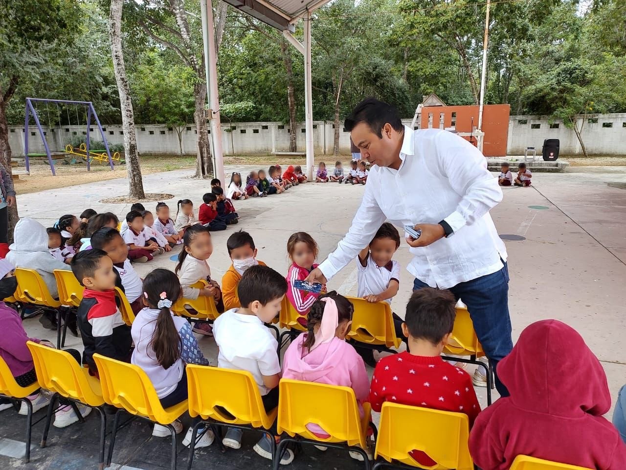 Lili Campos acerca la magia de la navidad para todos – H. Ayuntamiento de Solidaridad