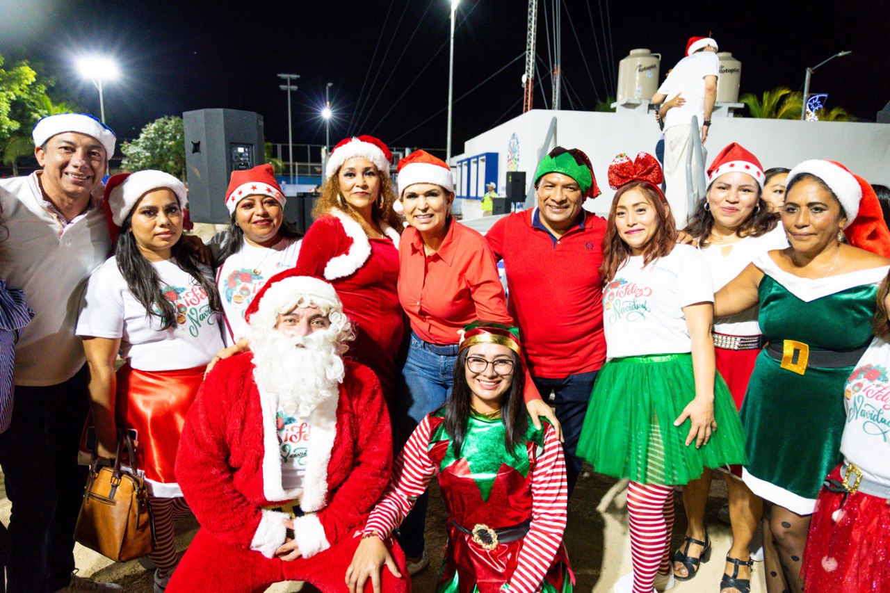 Se enciende la navidad en Puerto Aventuras – H. Ayuntamiento de Solidaridad