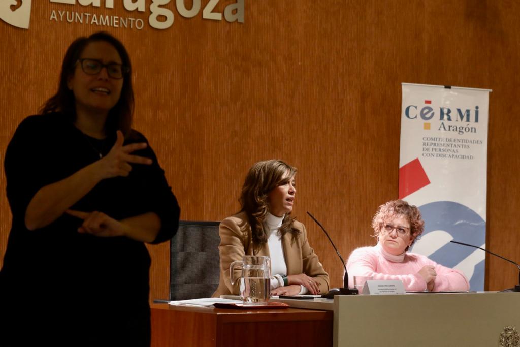 Zaragoza aprueba la creación de la Mesa de la Accesibilidad y lanza en lectura fácil la Ordenanza de la Accesibilidad. Noticia. Ayuntamiento de Zaragoza