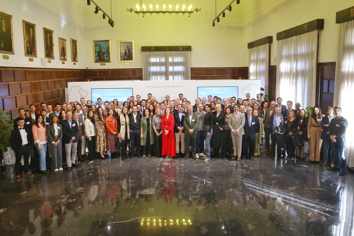 Zaragoza reúne a un centenar de expertos de reconocido prestigio profesional para lanzar la marca de ciudad en el exterior. Noticia. Ayuntamiento de Zaragoza