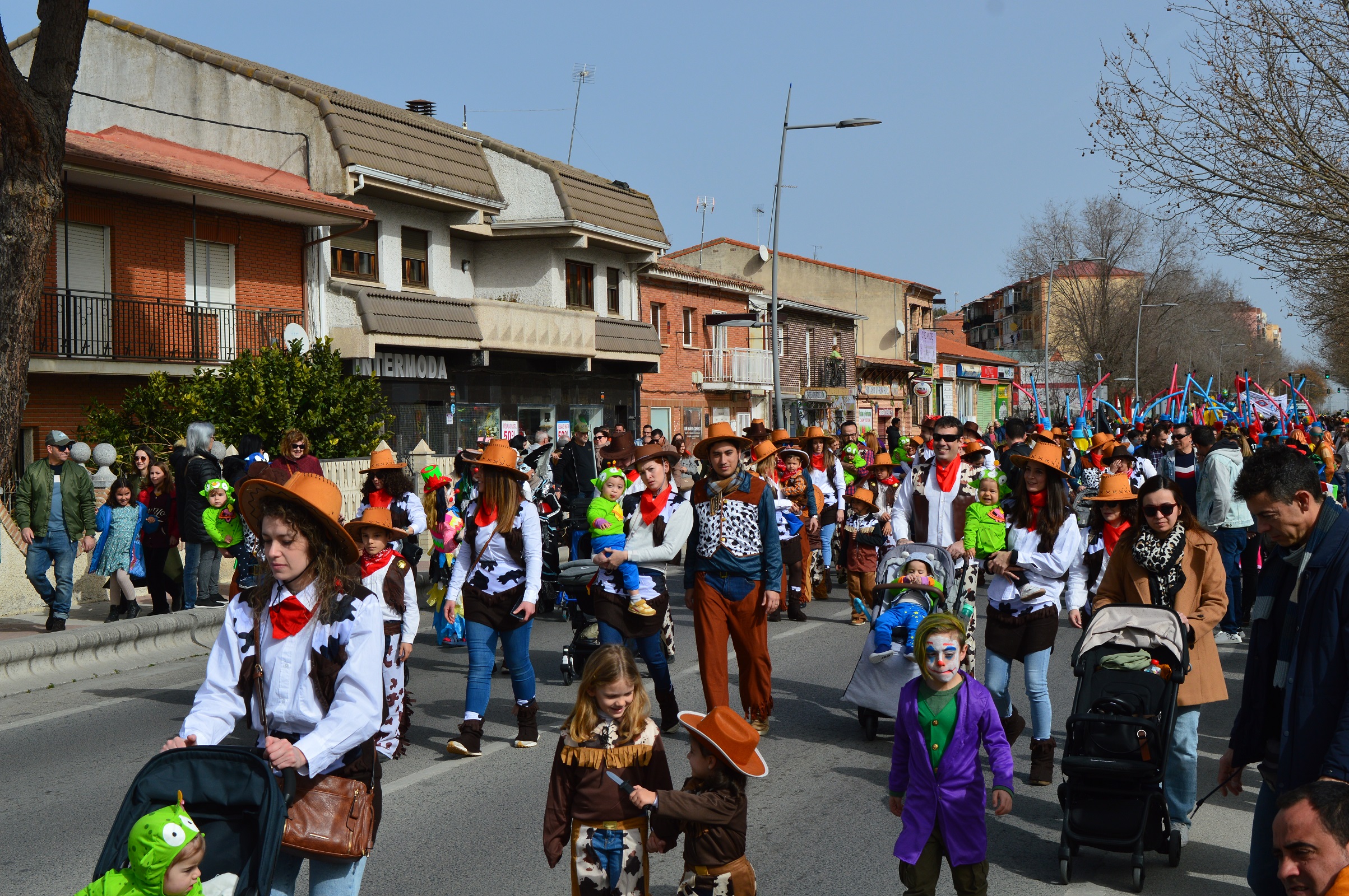 Bases para participar y tramitar las subvenciones dirigidas a asociaciones y grupos vecinales en el desfile de Carnaval 2024