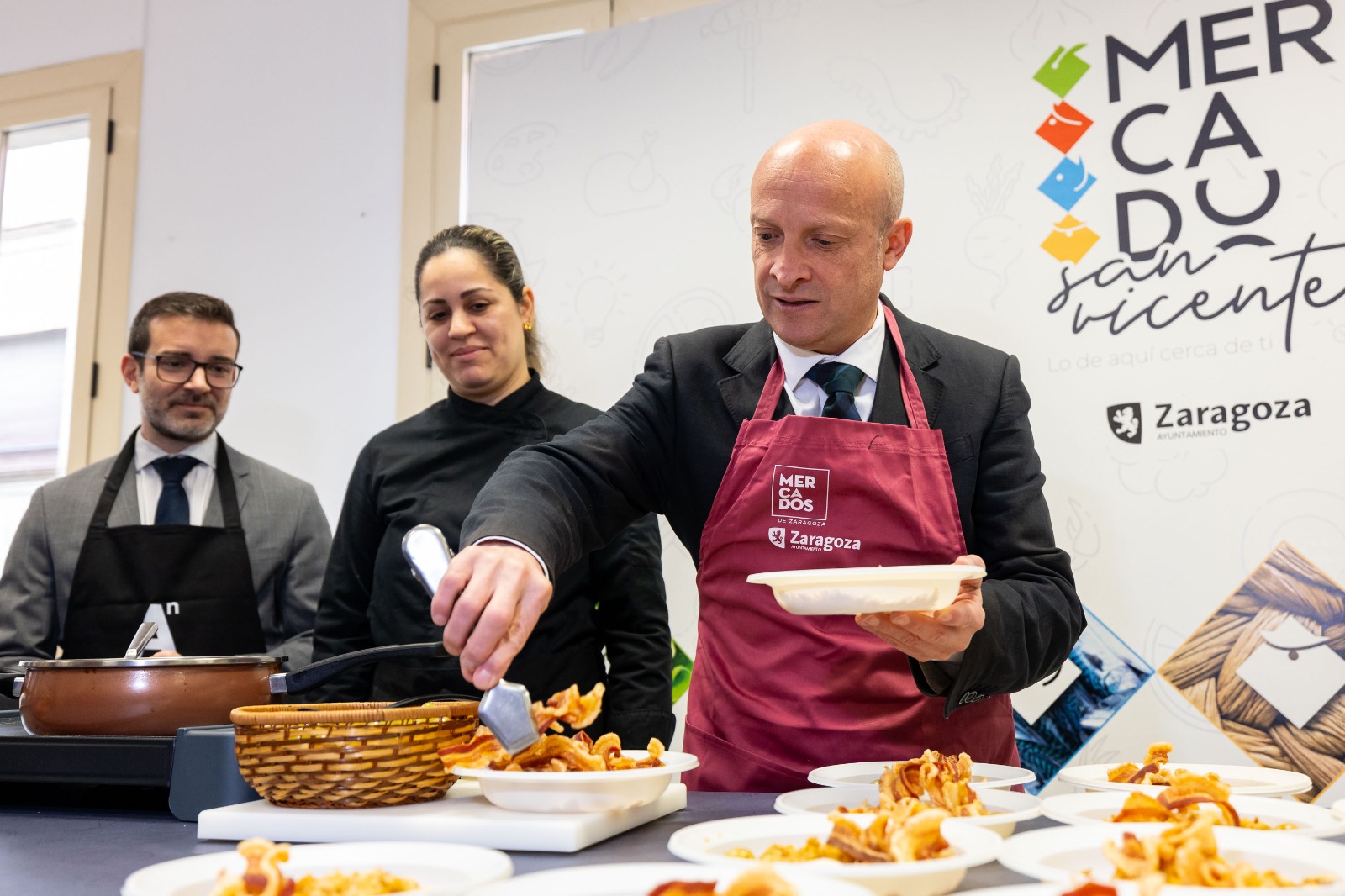 El Ayuntamiento de Zaragoza lanza un programa piloto para revitalizar el mercado de San Vicente con productos autóctonos. Noticia. Ayuntamiento de Zaragoza