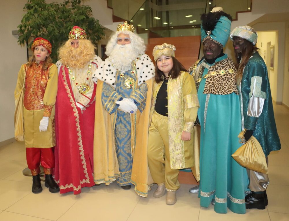 [FOTOS] Los Reyes Magos traen la ilusión y la magia a Quintanar de la Orden