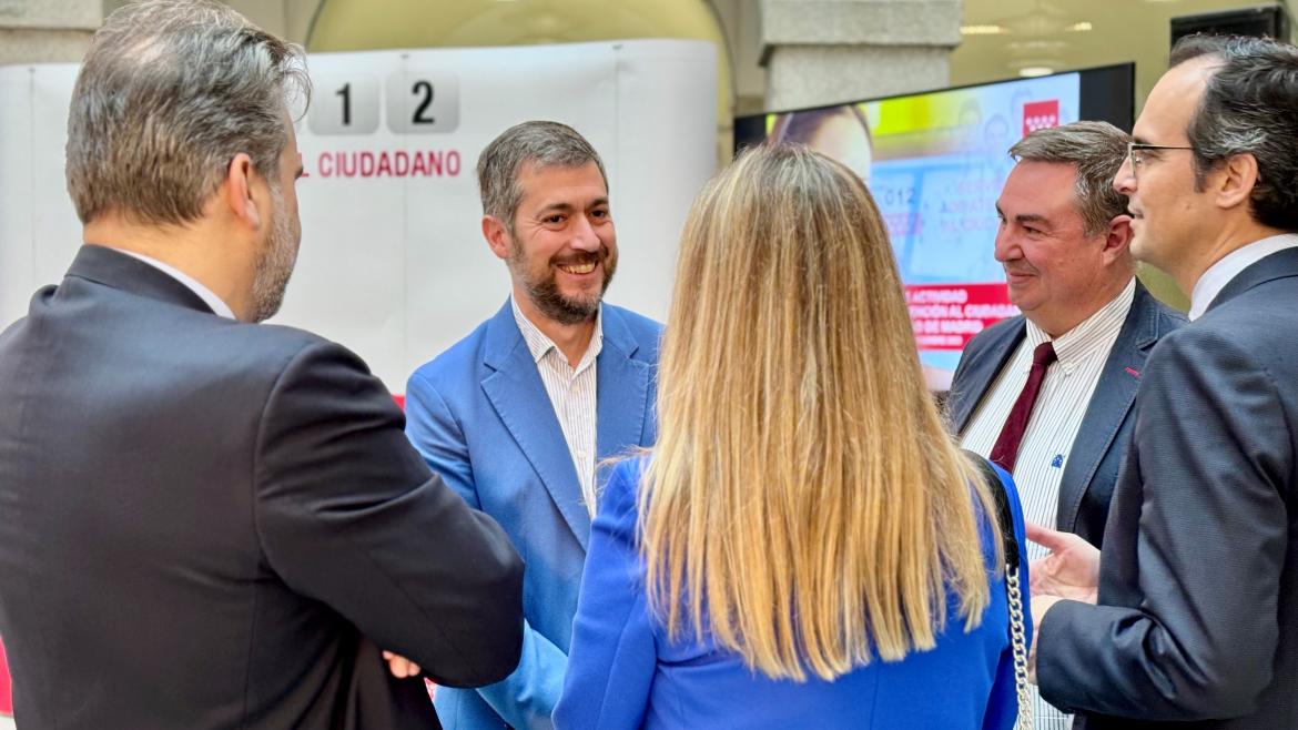 La Comunidad de Madrid rebasó en 2023 por primera vez los ocho millones de consultas en sus servicios de atención al ciudadano