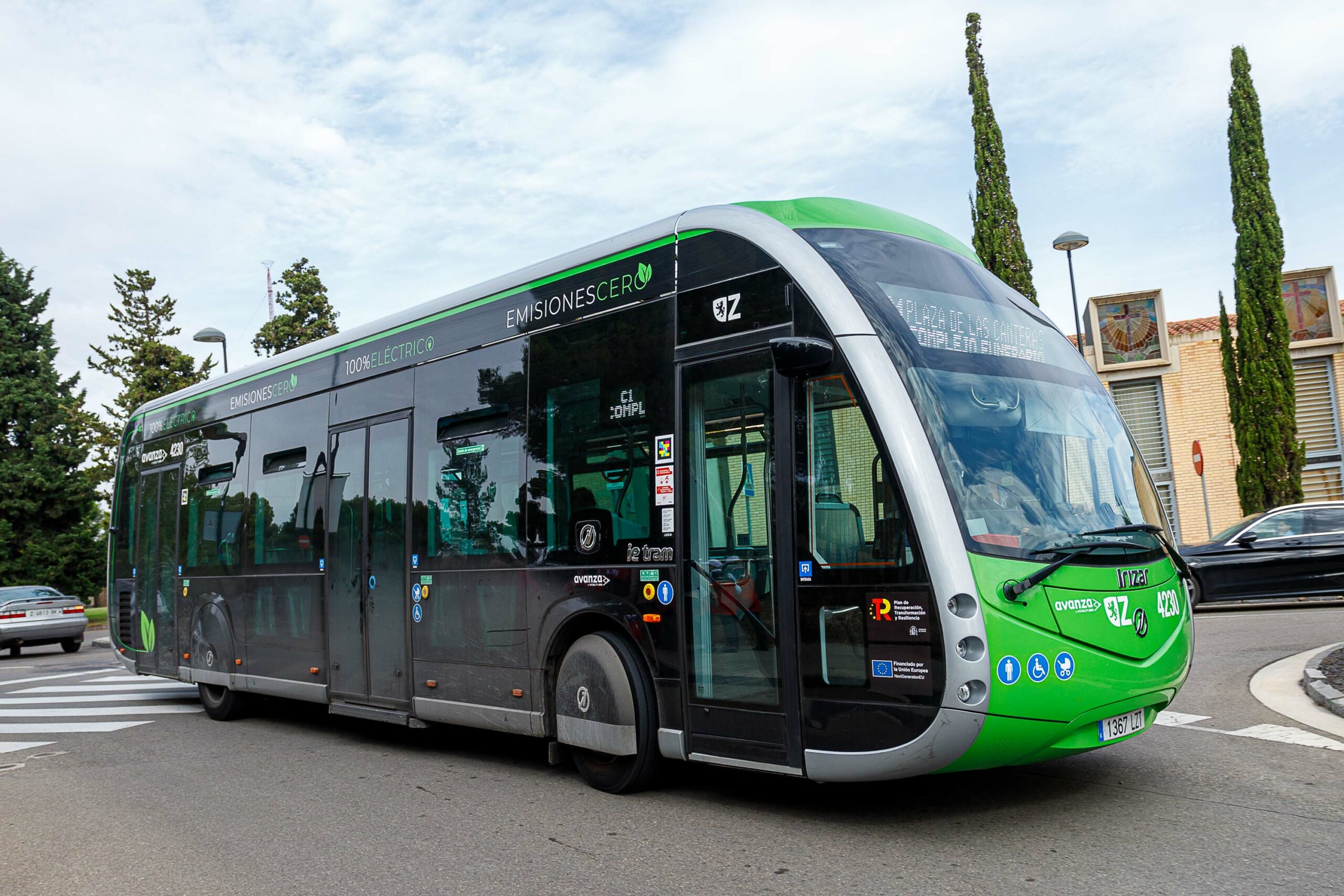 Once líneas de autobús urbano modifican este lunes sus cuadros de marcha y otras tres mejoran sus frecuencias. Noticia. Ayuntamiento de Zaragoza