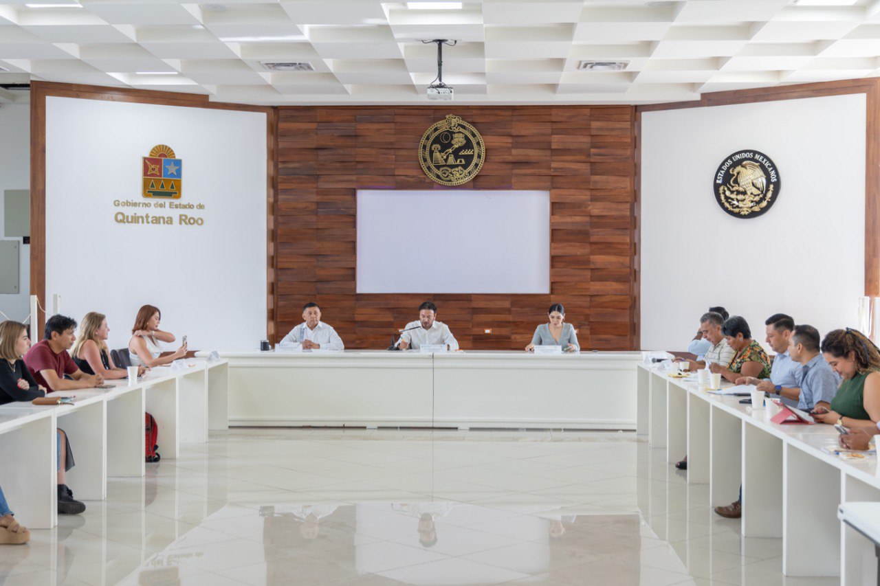 Se aprobó en la comisión de movilidad, estudiar una propuesta para que el municipio adquiera autobuses y dote a los universitarios de transporte – H. Ayuntamiento de Solidaridad