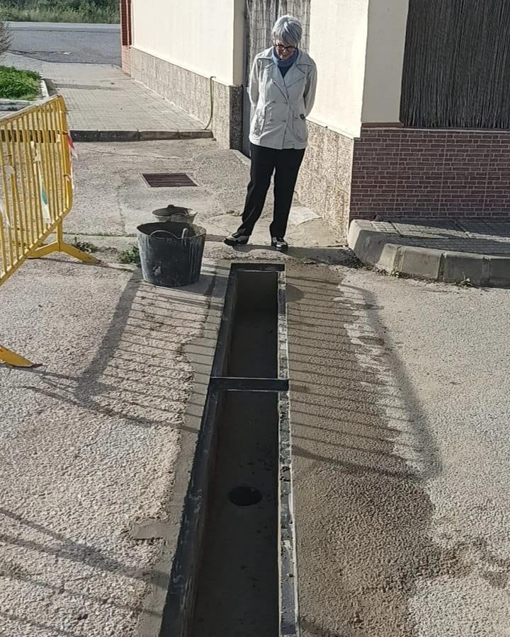 El Ayuntamiento realiza mejoras en la barriada de La Perdiz