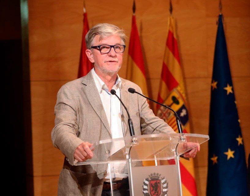 El Pleno del Ayuntamiento votará este jueves la concesión de la Medalla de Oro al exalcalde Pedro Santisteve. Noticia. Ayuntamiento de Zaragoza