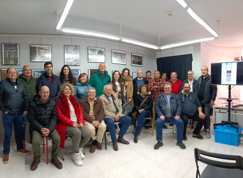 Kintafoto finaliza su curso de iniciación a la fotografía