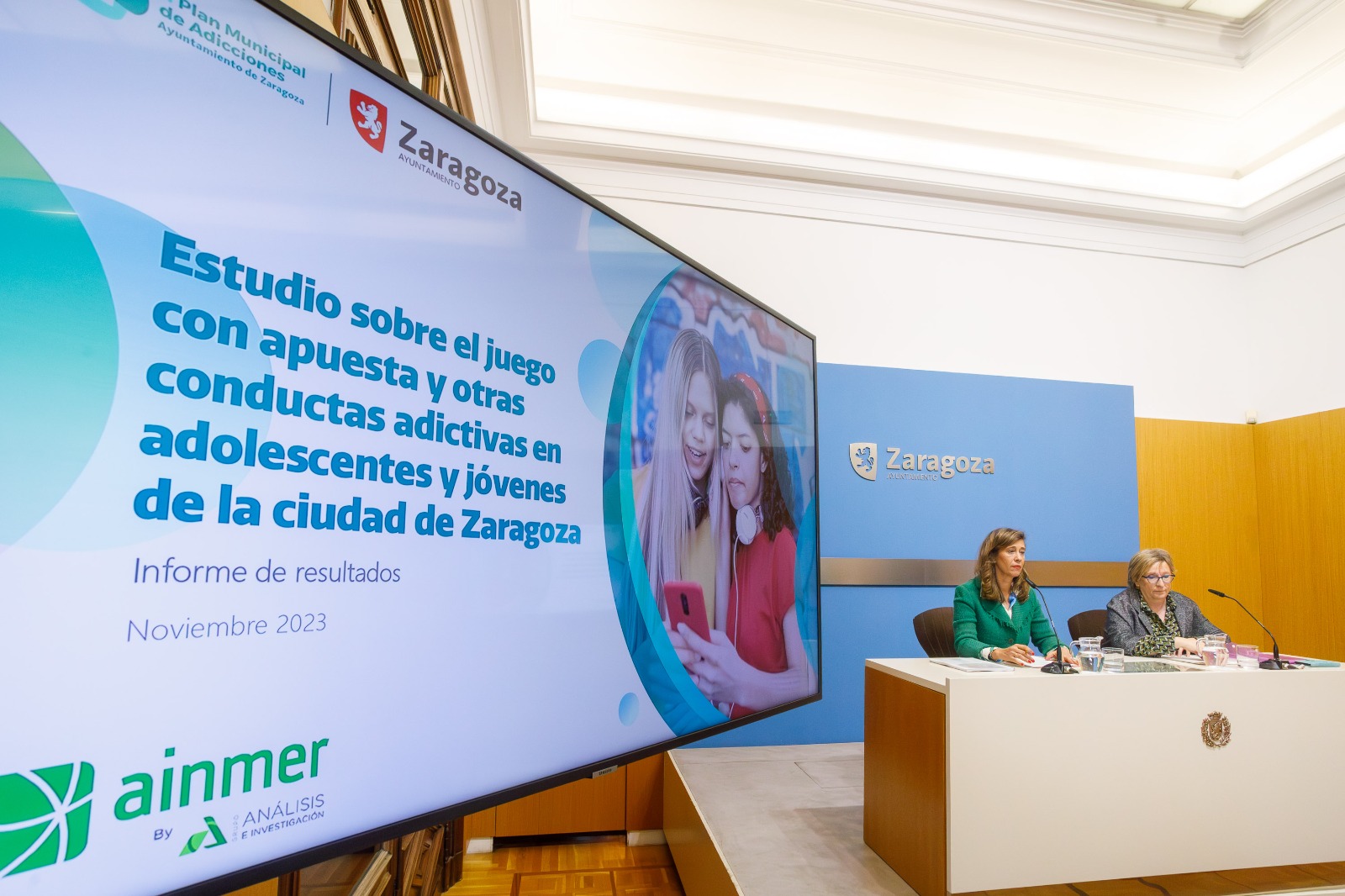 El Ayuntamiento de Zaragoza lanzará un servicio de asesoría y atención para padres y jóvenes para combatir la adicción a las pantallas. Noticia. Ayuntamiento de Zaragoza