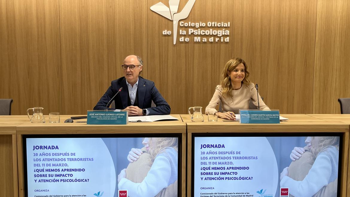 La Comunidad de Madrid reúne a un centenar de psicólogos para analizar el impacto emocional 20 años después de los atentados terroristas del 11-M