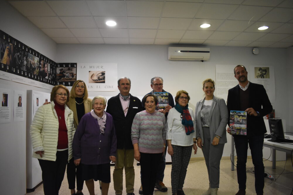La exposición "Mujeres de Quintanar de la Orden de Ayer, Hoy y Siempre" recuerda a iconos femeninos locales
